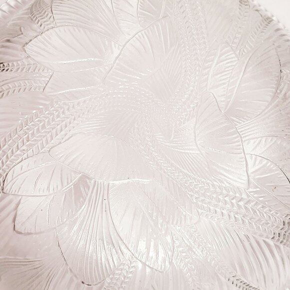 Vintage Clear Glass Crocus Pattern 9 Inch Salad Serving Bowl - Picture 8 of 11